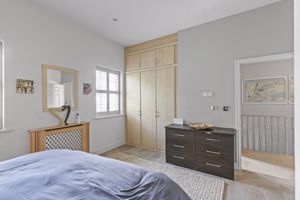 Photo 32- click for photo gallery